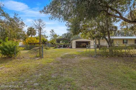 101 Palmland Avenue, Satsuma FL - photo 10 of 34