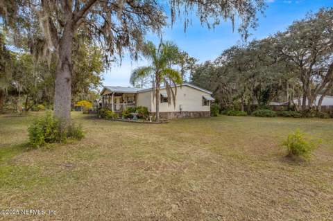 101 Palmland Avenue, Satsuma FL - photo 9 of 34