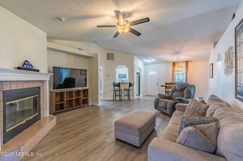 3380 Tinya Court, Jacksonville FL - photo 15 of 39