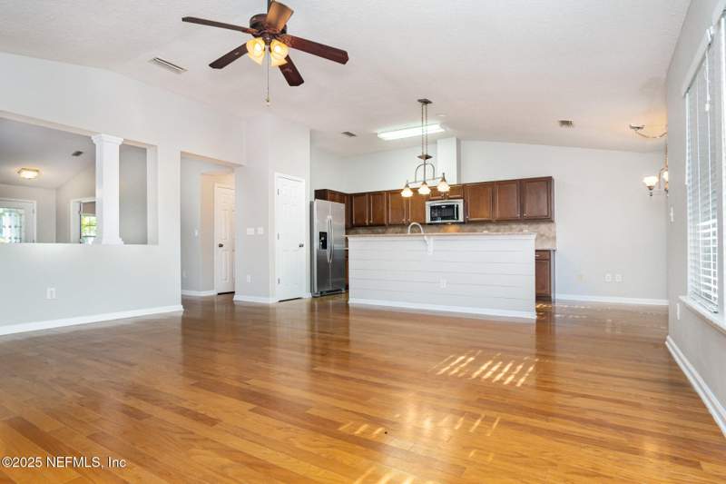 3 bedroom Single Family Residence at 404 Talbot Bay Drive, Grand Cay, St. Augustine — photo 4