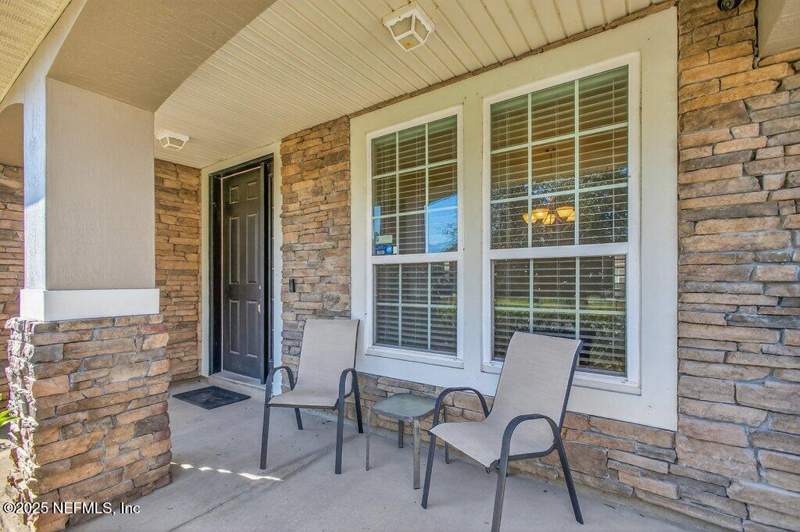 4 bedroom Single Family Residence at 12256 Silverthorn Court, Silverthorn, Jacksonville — photo 4
