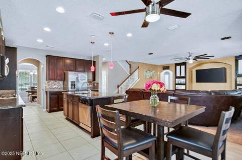 12256 Silverthorn Court, Jacksonville FL - photo 17 of 54