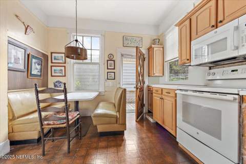 517 Beach Avenue, Atlantic Beach FL - photo 11 of 27
