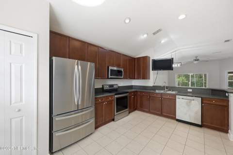75085 Morning Glen Court, Yulee FL - photo 14 of 48