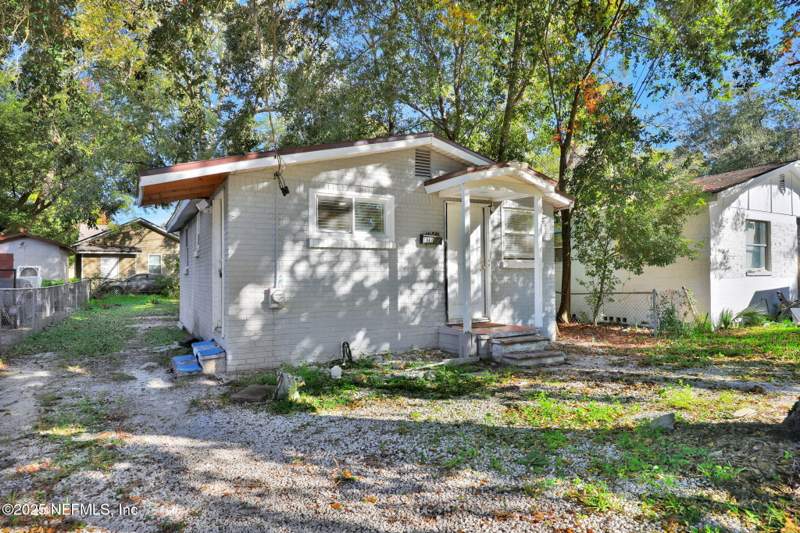 2 bedroom Single Family Residence at 1841 W 11th Street, North Lavilla, Jacksonville — photo 2