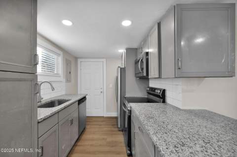 1841 W 11th Street, Jacksonville FL - photo 8 of 25