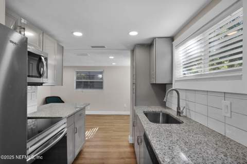 1841 W 11th Street, Jacksonville FL - photo 11 of 25