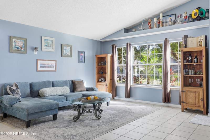 2 bedroom Single Family Residence at 1838 Quebec Court, The Habitat, Middleburg — photo 5