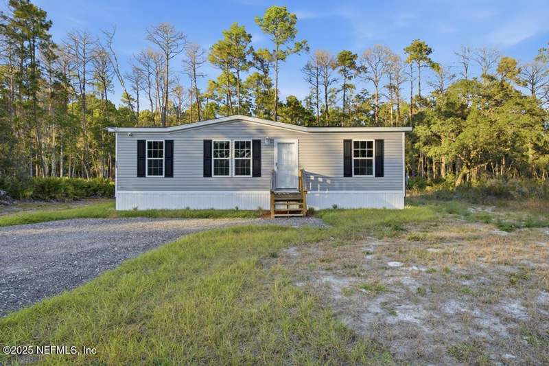3 bedroom Manufactured Home at 520 Hickory Nut Trail, St Johns Riverside Ests M, Satsuma — photo 2