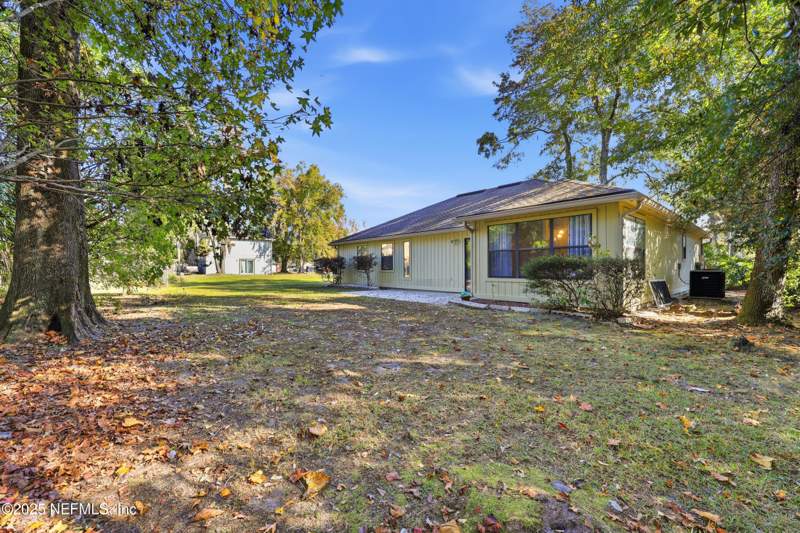 3 bedroom Single Family Residence at 1626 Sandy Hollow Loop, Sandy Hollow, Middleburg — photo 4