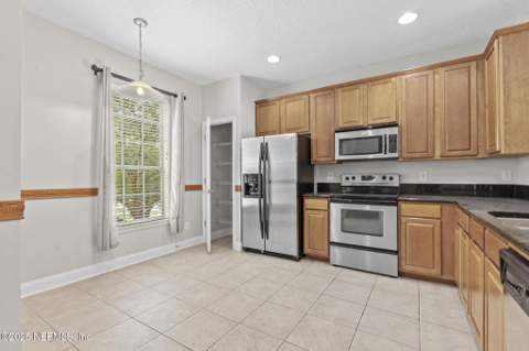 4510 Congressional Drive, Jacksonville FL - photo 12 of 24