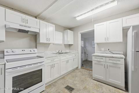 1217 W 29th Street, Jacksonville FL - photo 12 of 31