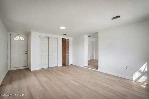 8808 Norfolk Boulevard, Jacksonville FL - photo 10 of 27