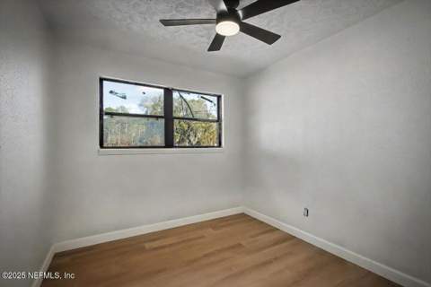 8808 Norfolk Boulevard, Jacksonville FL - photo 12 of 27