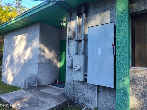 4100 Beverly Avenue, Jacksonville FL - photo 9 of 18
