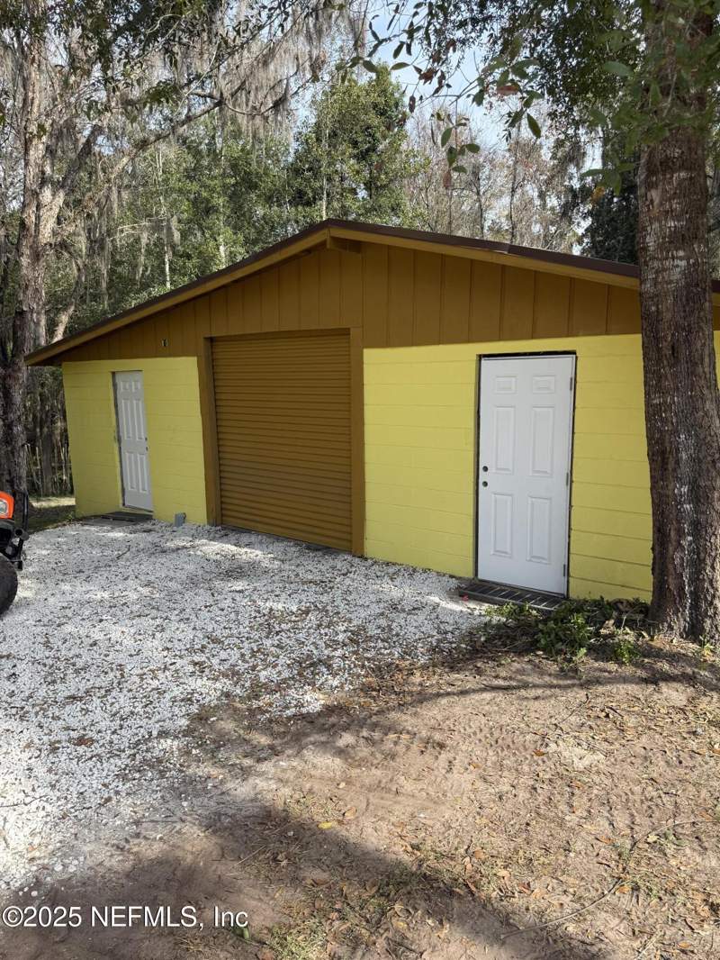 1 bedroom Single Family Residence at 2226 State Road 16, Bradley & Triplett, Green Cove Springs — photo 4
