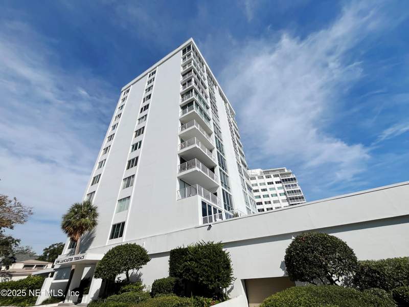 3 bedroom Condominium at 1596 Lancaster Terrace #7A, Broadview Towers, Jacksonville — photo 2