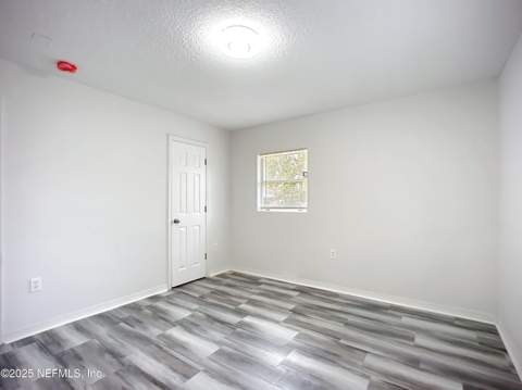 6914 Alachua Avenue, Jacksonville FL - photo 16 of 31