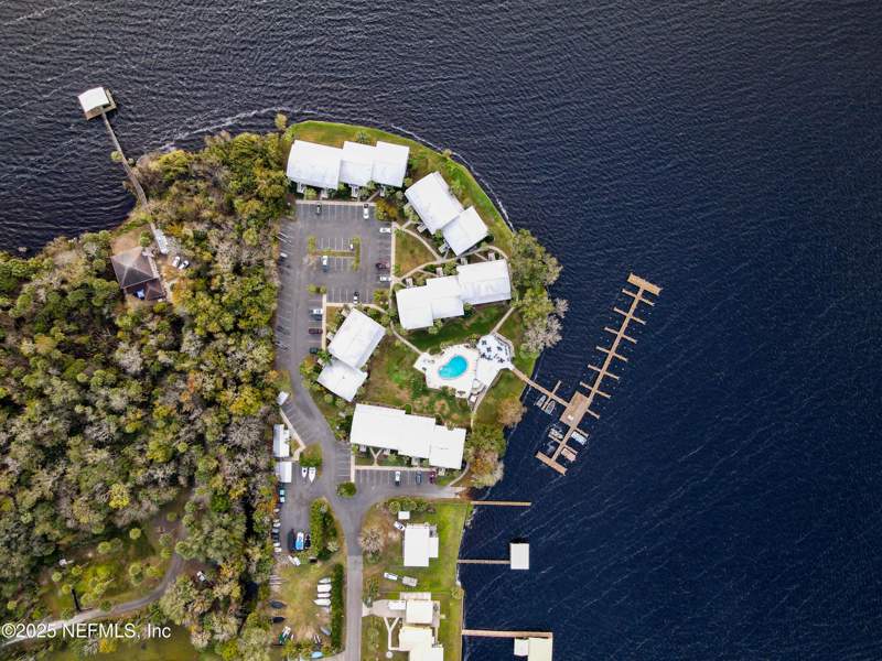 1 bedroom Condominium at 102 River Bend Court #A, Beechers Point, Welaka — photo 5