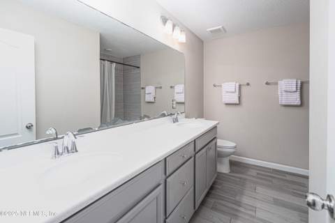 10307 Benson Lake Drive, Jacksonville FL - photo 15 of 28
