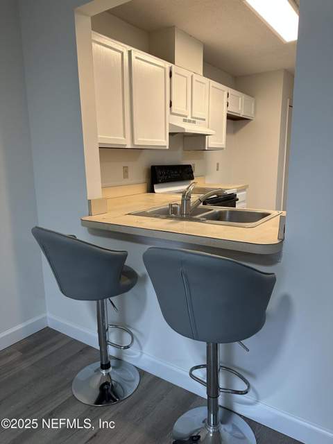 10060 Hidden Branch Drive, Jacksonville FL - photo 7 of 16