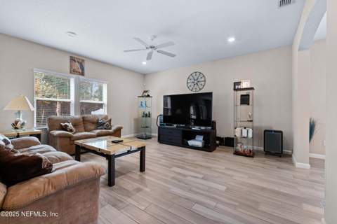 15815 Douglas Lake Drive, Jacksonville FL - photo 7 of 41