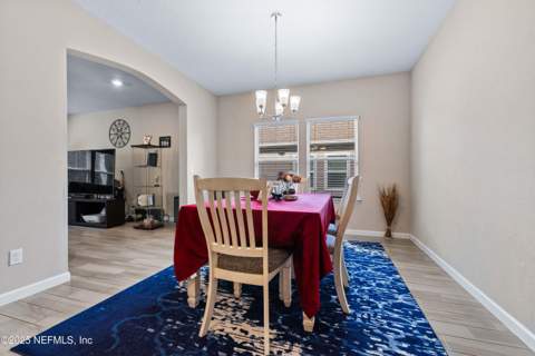 15815 Douglas Lake Drive, Jacksonville FL - photo 17 of 41