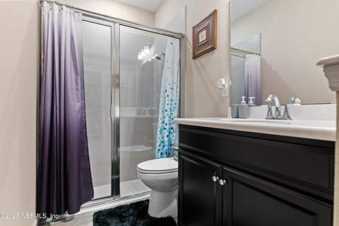 15815 Douglas Lake Drive, Jacksonville FL - photo 19 of 41