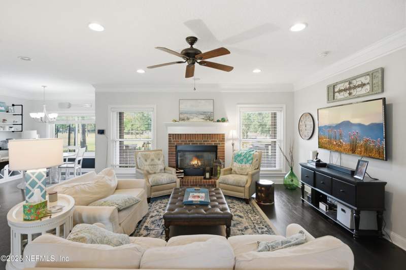 5 bedroom Single Family Residence at 3770 Five Farms Court, Hidden Hills Cc, Jacksonville — photo 3