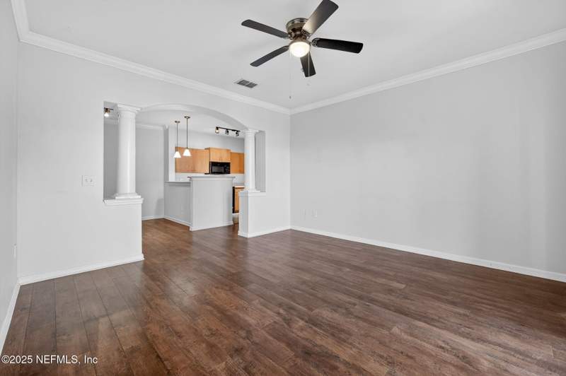 2 bedroom Condominium at 8290 Gate Parkway #707, Gardens Of Bridgehampton, Jacksonville — photo 5