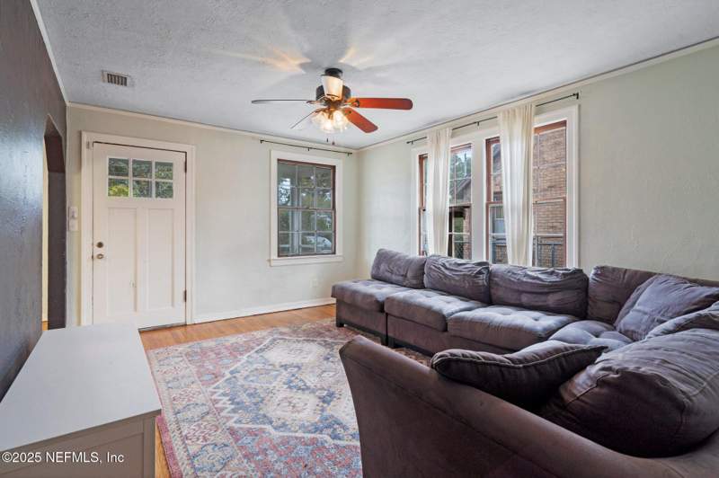 2 bedroom Single Family Residence at 4750 Attleboro Street, Murray Hill, Jacksonville — photo 2