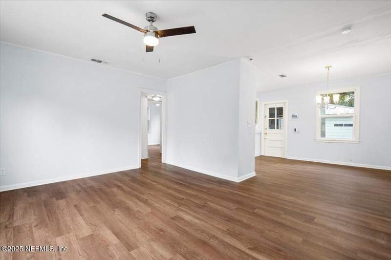 2 bedroom Single Family Residence at 8126 Paul Jones Drive, Lake Forest, Jacksonville — photo 5
