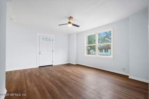 8126 Paul Jones Drive, Jacksonville FL - photo 7 of 27