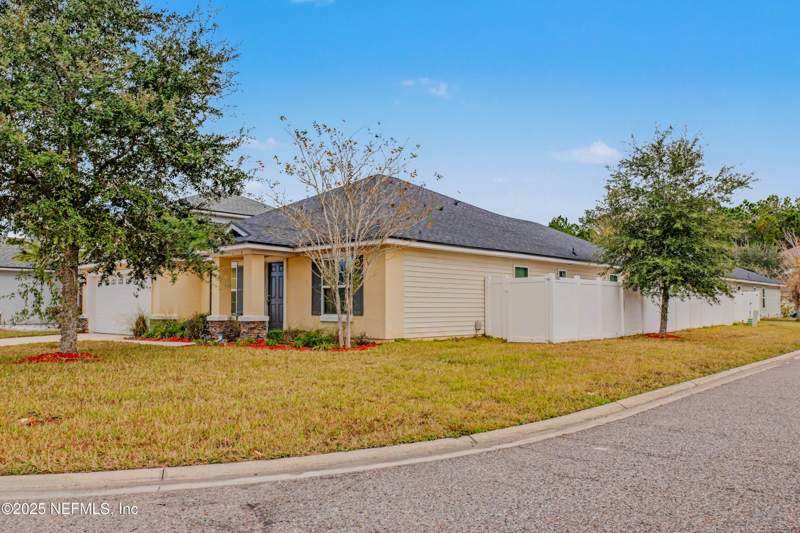 4 bedroom Single Family Residence at 2039 Patriot Walk Drive, Patriot Ridge, Jacksonville — photo 4