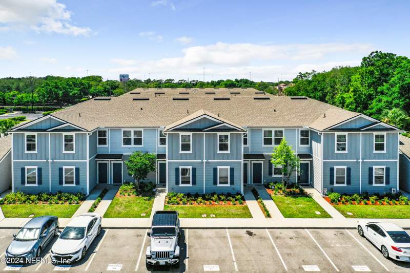 3 bedroom Townhouse at 2839 Black Buck Circle, Deer Run, Jacksonville — photo 2