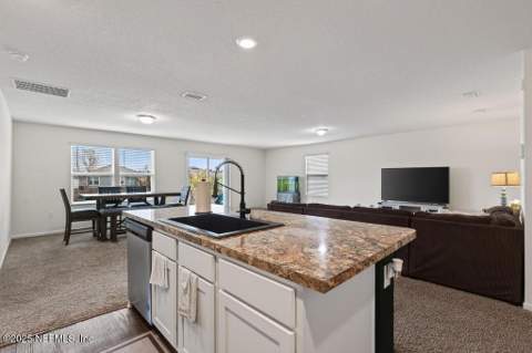 3560 Sunfish Drive, Jacksonville FL - photo 6 of 46