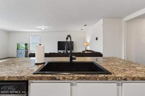 3560 Sunfish Drive, Jacksonville FL - photo 8 of 46