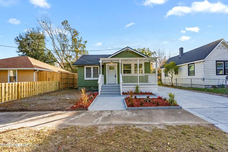 3 bedroom Single Family Residence at 140 E 45th Street, Edmondsons Main Est, Jacksonville — photo 2