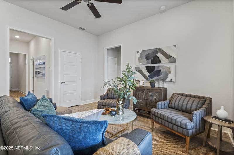 3 bedroom Single Family Residence at 8223 Helmsley Boulevard, Summerglen, Jacksonville — photo 4