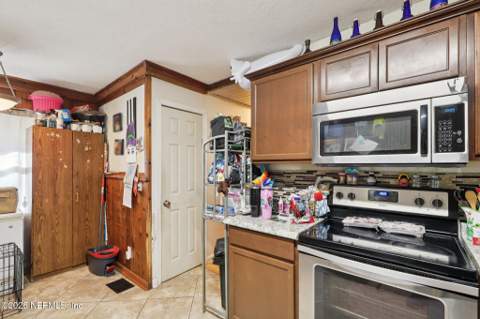 547 SE 58th Street, Keystone Heights FL - photo 11 of 34