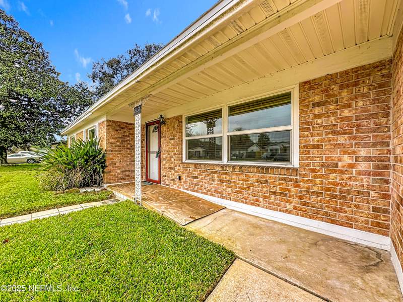 4 bedroom Single Family Residence at 8157 Galaxie Drive, Oak Hill, Jacksonville — photo 2
