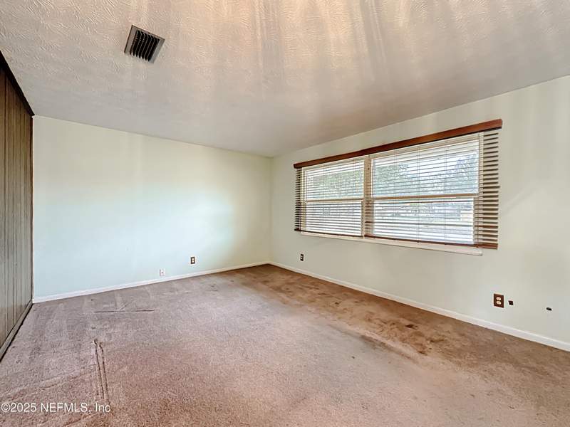 4 bedroom Single Family Residence at 8157 Galaxie Drive, Oak Hill, Jacksonville — photo 4