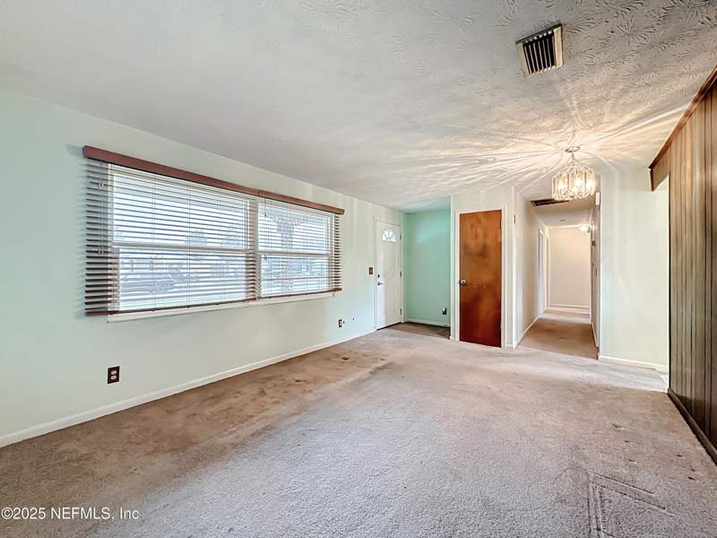 4 bedroom Single Family Residence at 8157 Galaxie Drive, Oak Hill, Jacksonville — photo 5