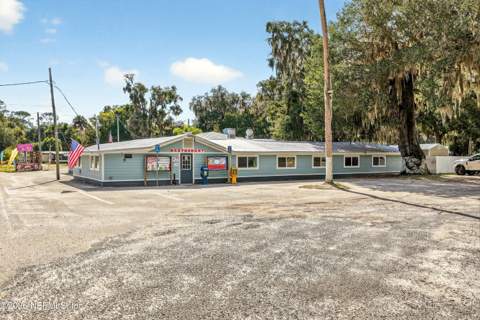201 Oak Street, Welaka FL - photo 15 of 127