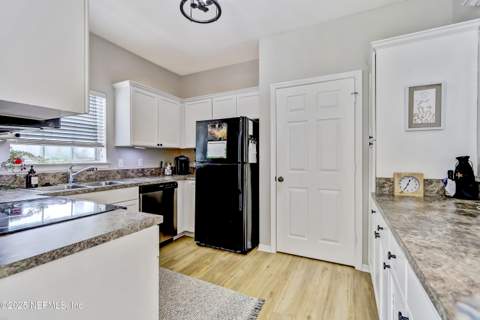 10961 Burnt Mill Road #328, Jacksonville FL - photo 6 of 31