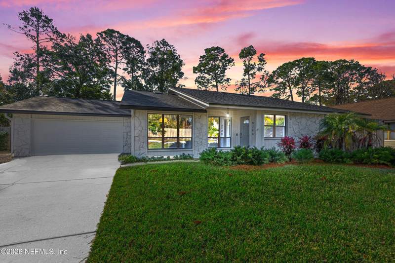 4 bedroom Single Family Residence at 9794 Sharing Cross Court, Pickwick Park, Jacksonville — photo 4