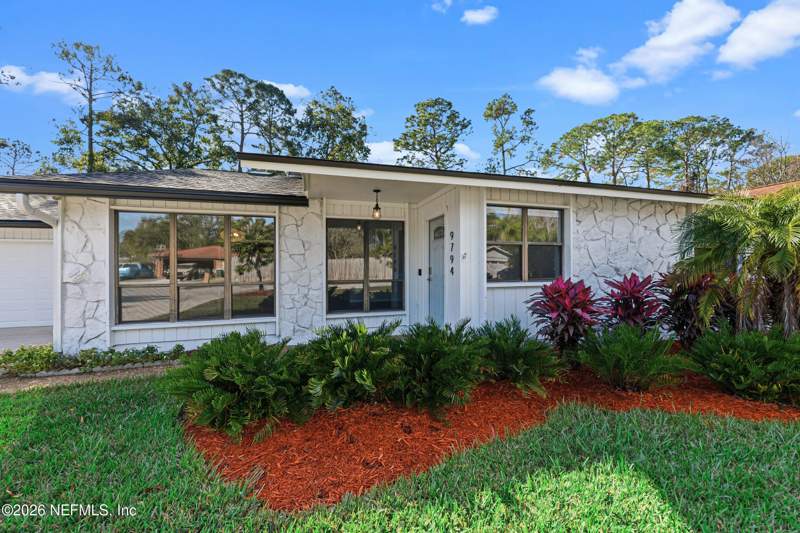 4 bedroom Single Family Residence at 9794 Sharing Cross Court, Pickwick Park, Jacksonville — photo 5