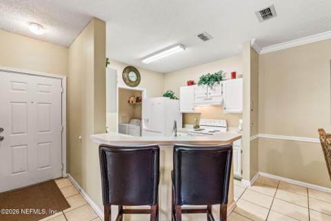 10000 Gate Parkway #2015, Jacksonville FL - photo 7 of 32