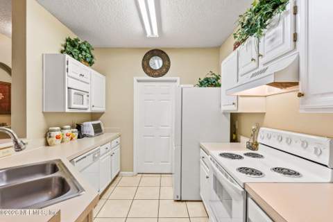 10000 Gate Parkway #2015, Jacksonville FL - photo 8 of 32