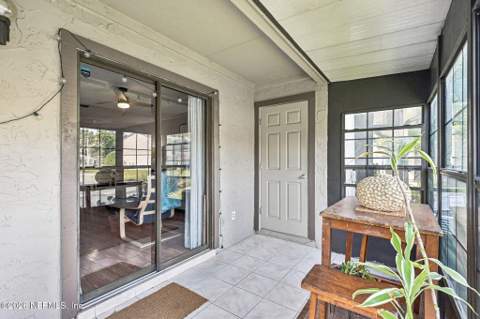 8300 Plaza Gate Lane #1242, Jacksonville FL - photo 12 of 24